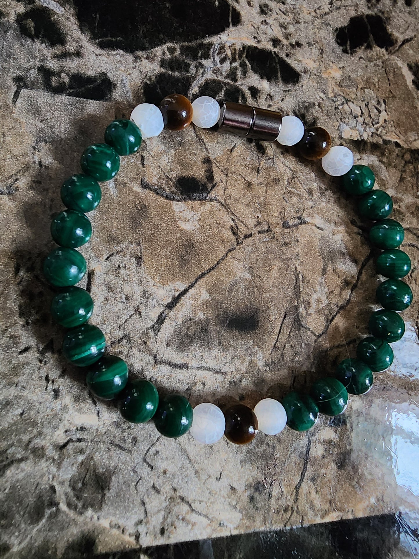 7.5" Malachite, Tiger Eye, and Crushed White Agate Bracelet