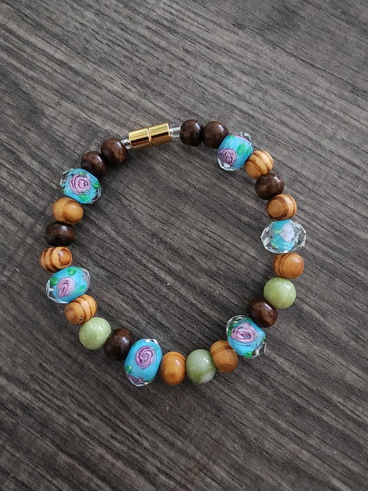 8" Green Jade Rosebud Accented Bracelet