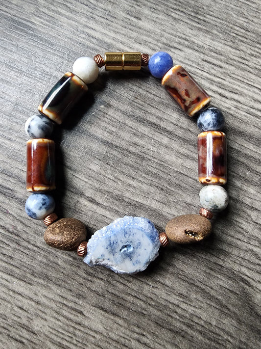 7.25" Brown and Blue Agate, Sodalite Bracelet